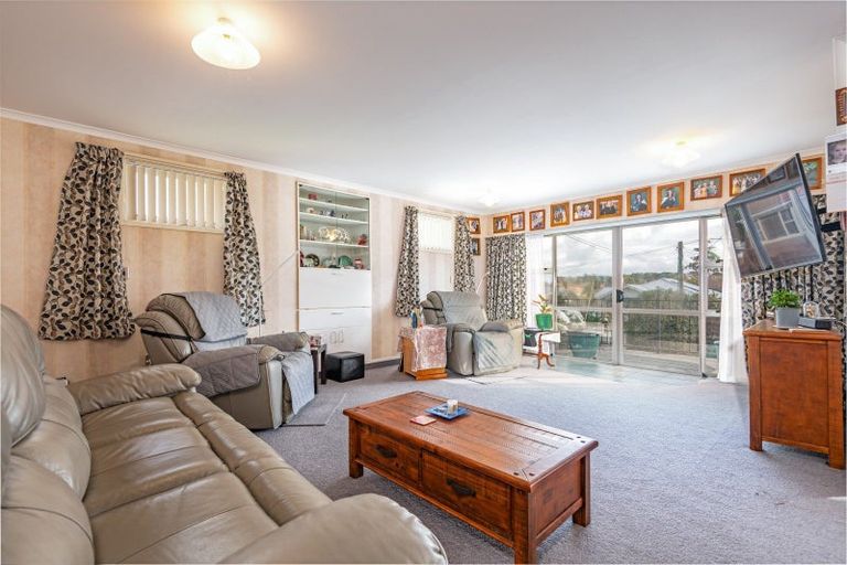 Photo of property in 23 Grey Street, Marton, 4710