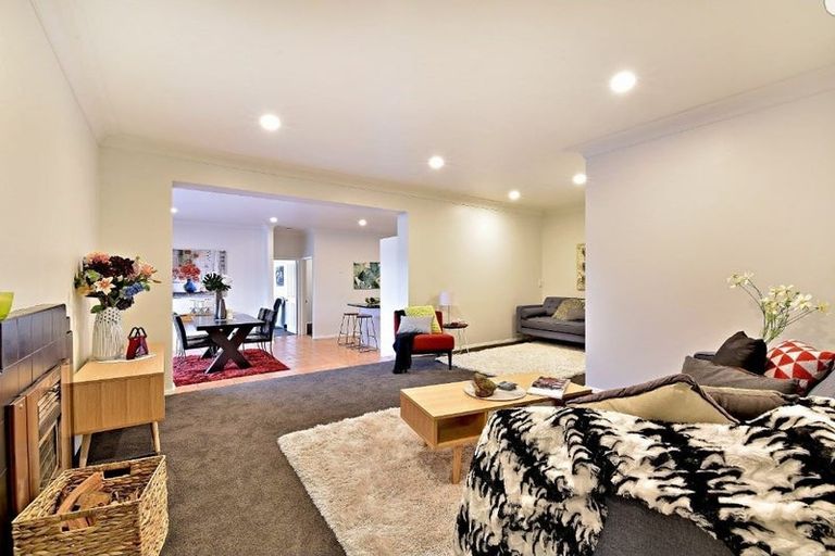 Photo of property in 11 Tui Crescent, Manurewa, Auckland, 2102