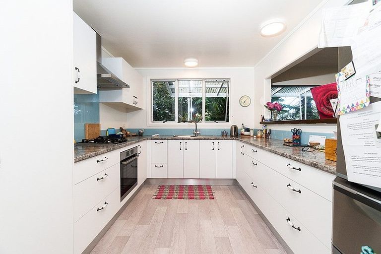 Photo of property in 19 Carey Street, Waitara, 4320