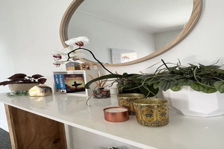 Photo of property in 2/24 West End Road, Herne Bay, Auckland, 1022