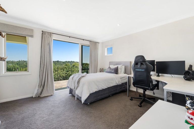 Photo of property in 204 Broomfields Road, Whitford, Howick, 2571