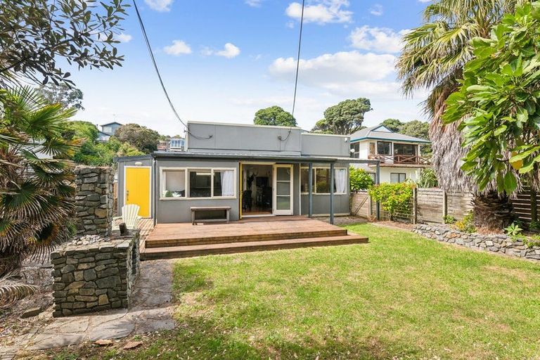 Photo of property in 37 The Esplanade, Raumati South, Paraparaumu, 5032