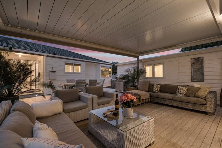 Photo of property in 52 Papaunahi Road, Bowentown, Waihi Beach, 3177