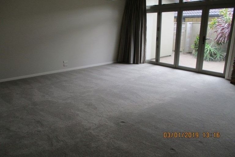 Photo of property in 1 Tarn Close, Pyes Pa, Tauranga, 3112