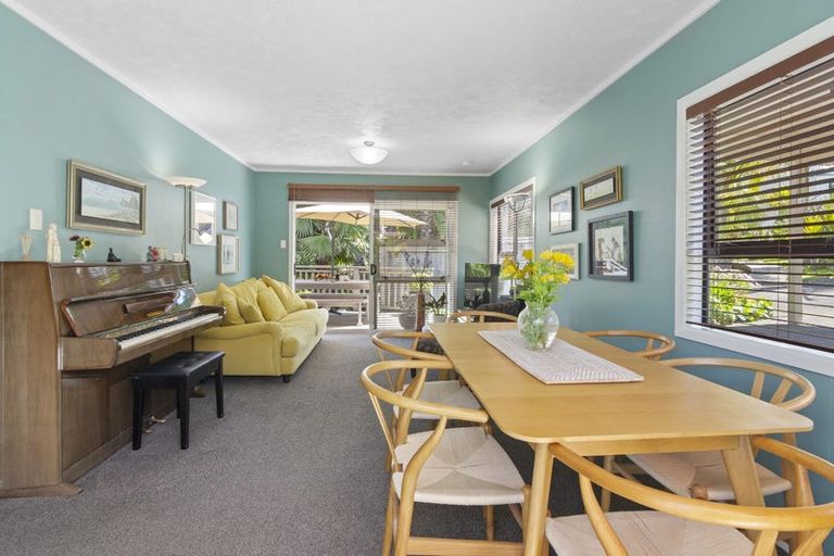 Photo of property in 2/54 Killarney Avenue, Torbay, Auckland, 0630