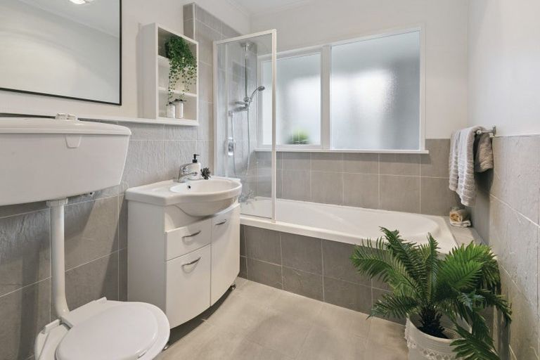 Photo of property in 42c Ngatoto Street, Ngaio, Wellington, 6035