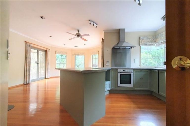 Photo of property in 30 Everlea Place, Alfriston, Auckland, 2105