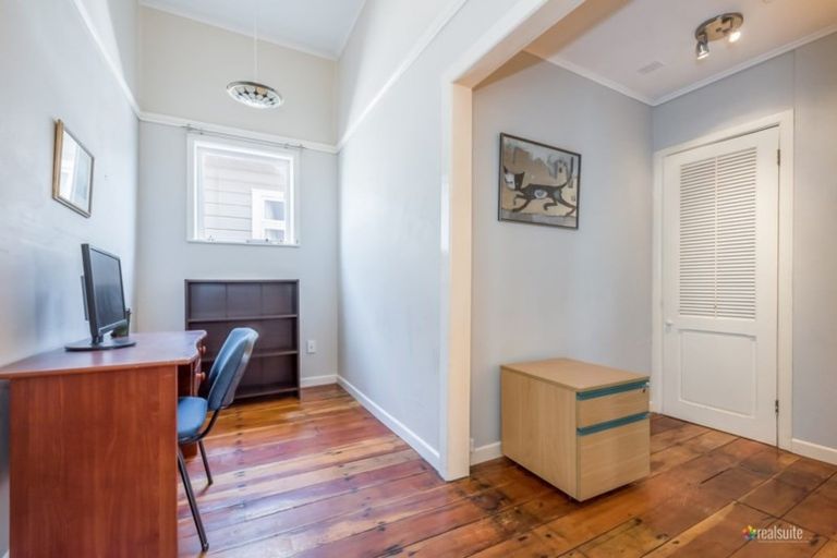 Photo of property in 25 Plunket Avenue, Petone, Lower Hutt, 5012