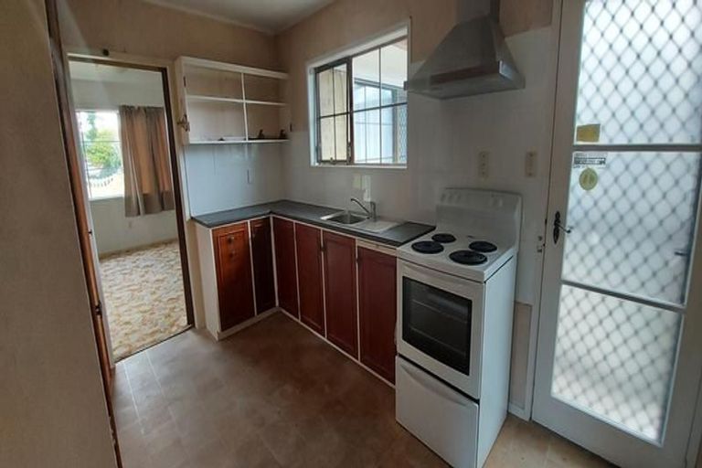 Photo of property in 3 Rathgar Road, Henderson, Auckland, 0610