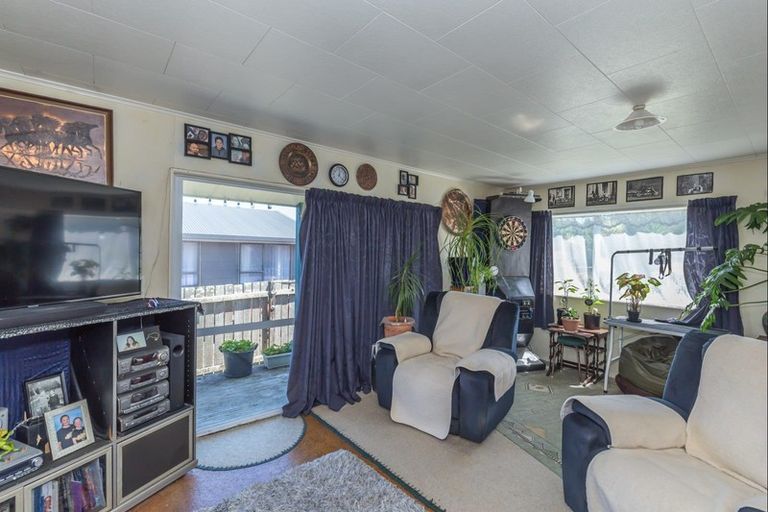 Photo of property in 97 Koputara Road, Himatangi Beach, Foxton, 4891