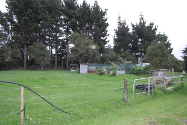 Photo of property in 5114 Te Araroa Road, Hicks Bay, Tikitiki, 4087