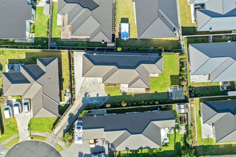 Photo of property in 42 Kowi Lakes Drive, One Tree Point, 0118