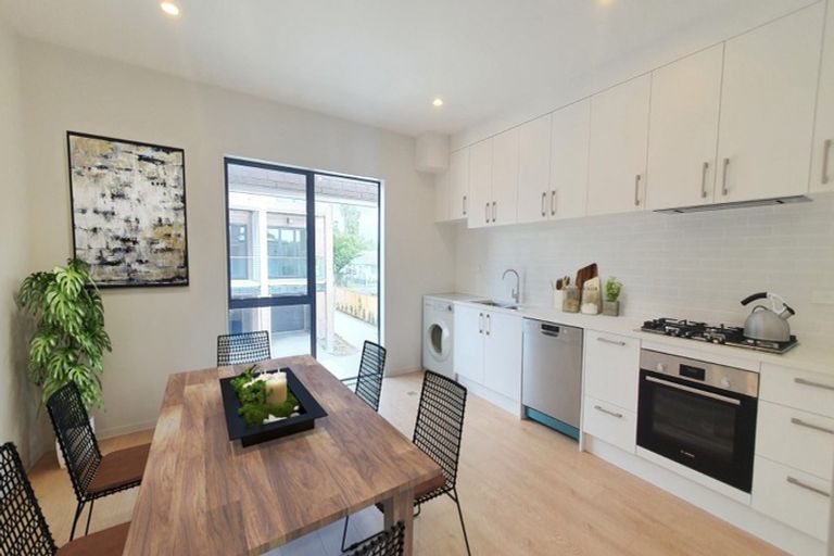 Photo of property in 1131c New North Road, Mount Albert, Auckland, 1025