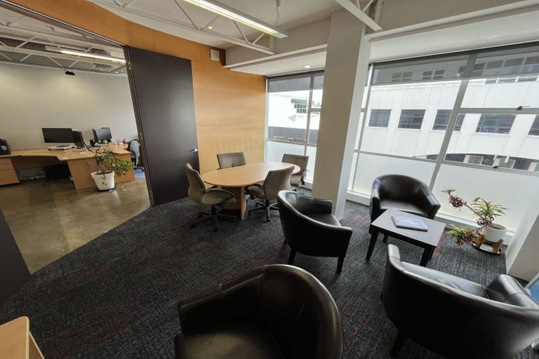 Photo of property in 1b/6 Kingdon Street, Newmarket, Auckland, 1023