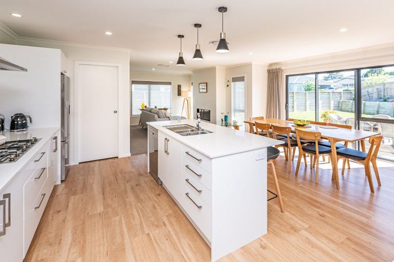 Photo of property in 25 Tirimoana Place, Otamatea, Whanganui, 4501