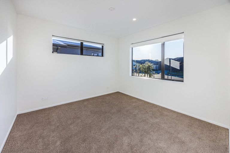 Photo of property in 126 Pepene Avenue, Takanini, 2112