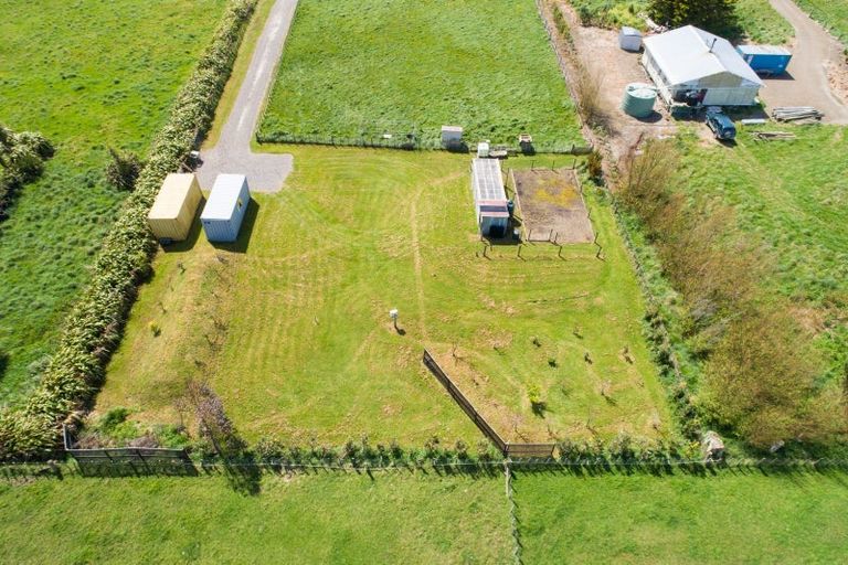 Photo of property in 46 Nuku Street, Tangimoana, 4822