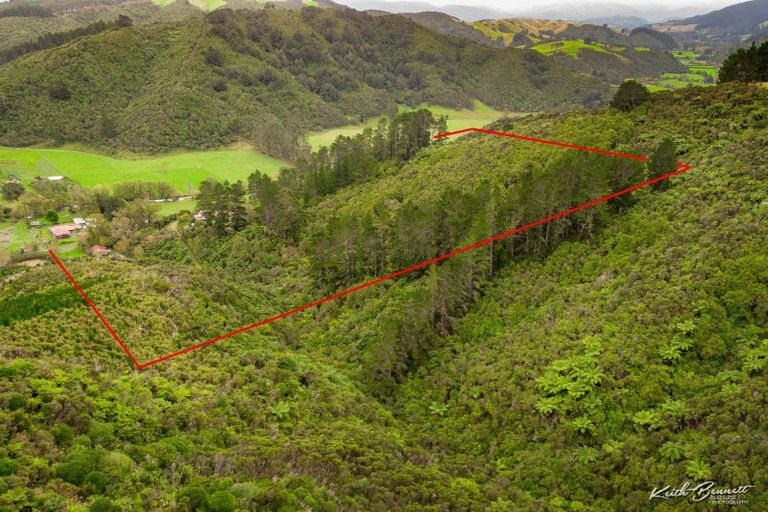 Photo of property in 695 Whitemans Valley Road, Whitemans Valley, Upper Hutt, 5371