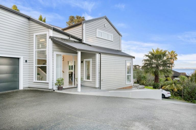 Photo of property in 4/92 Churchill Road, Murrays Bay, Auckland, 0630