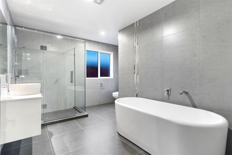 Photo of property in 30 Bounty Road, Long Bay, Auckland, 0630