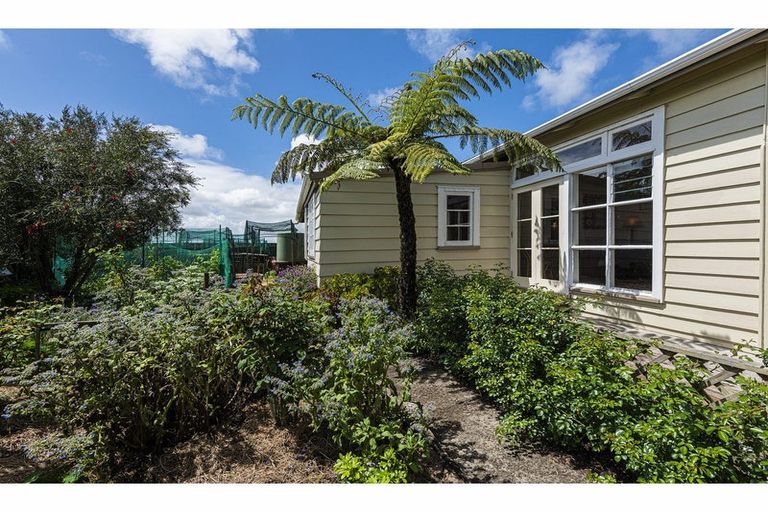 Photo of property in 63 Simpson Road, Ruawai, 0591