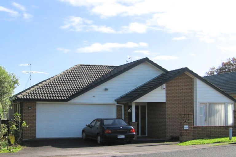 Photo of property in 4/57 Whitford Road, Botany Downs, Auckland, 2014