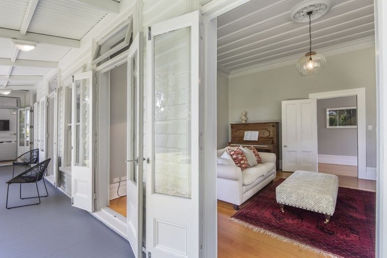 Photo of property in 126 Calliope Road, Stanley Point, Auckland, 0624