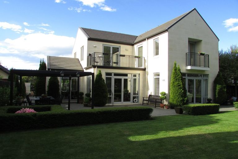 Photo of property in 32 Birkdale Drive, Shirley, Christchurch, 8061