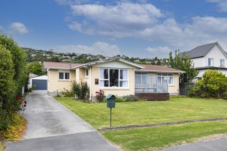 Photo of property in 242 Centaurus Road, Saint Martins, Christchurch, 8022