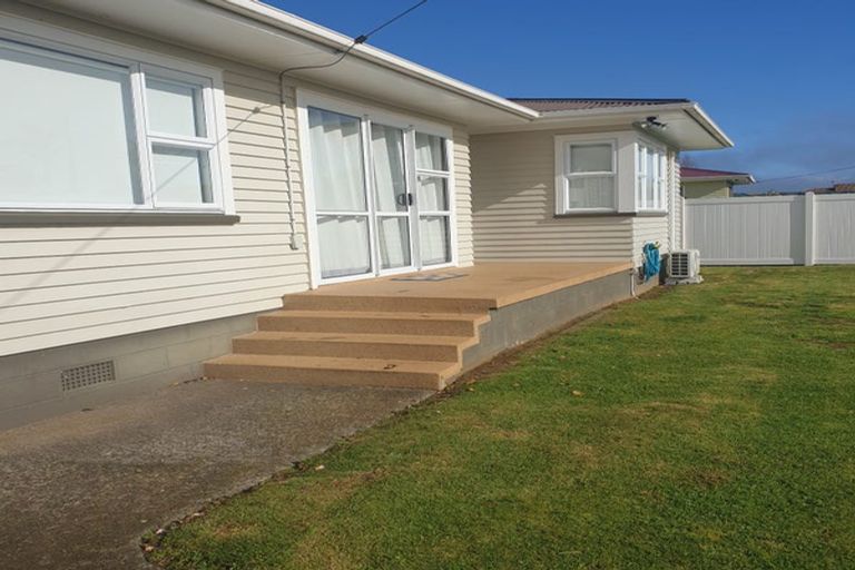 Photo of property in 12 Phillip Street, Pukekohe, 2120