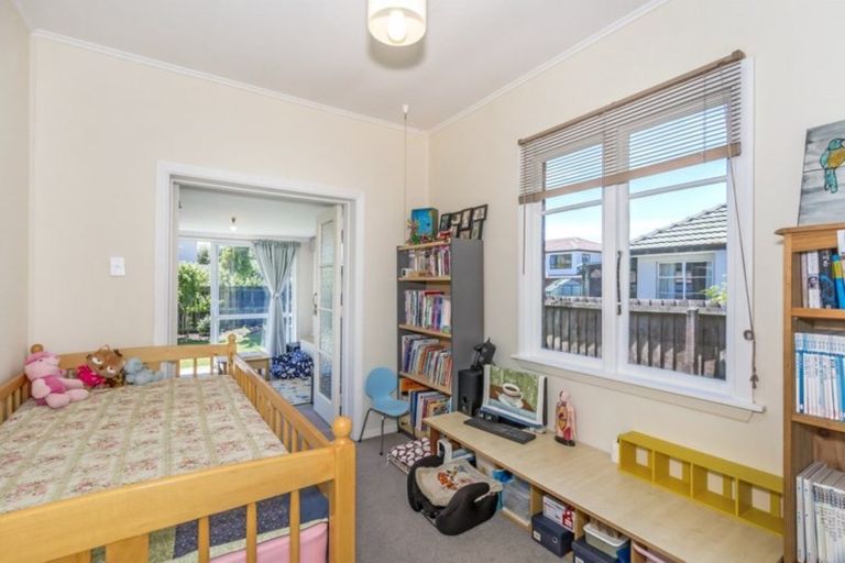 Photo of property in 146 Yaldhurst Road, Sockburn, Christchurch, 8042