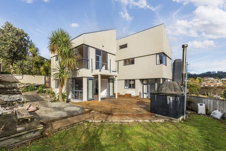 Photo of property in 28 Sailmaker Close, Whitby, Porirua, 5024