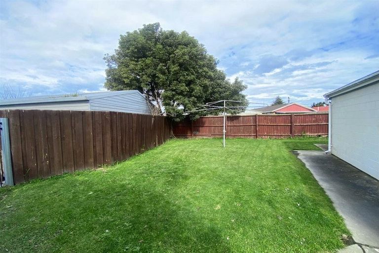 Photo of property in 19 Mckellar Place, Hornby, Christchurch, 8042