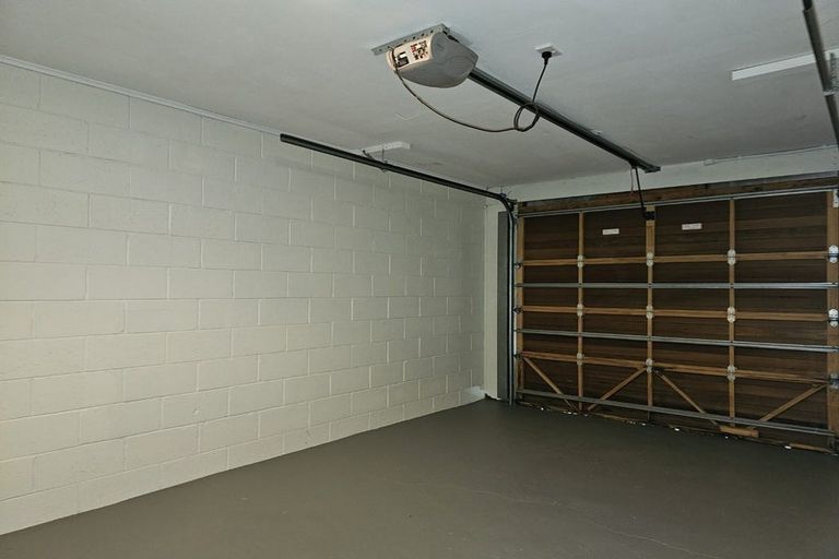 Photo of property in 4/18 Lambley Road, Titahi Bay, Porirua, 5022