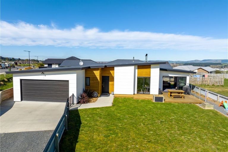 Photo of property in 2 Monterey Drive, Balclutha, 9230