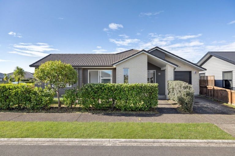 Photo of property in 4 Bulkhead Lane, Pyes Pa, Tauranga, 3112