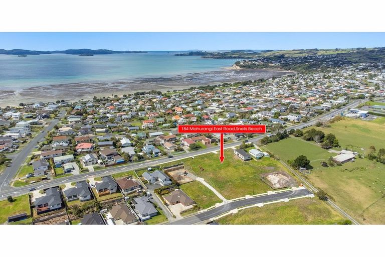 Photo of property in 184 Mahurangi East Road, Snells Beach, 0920