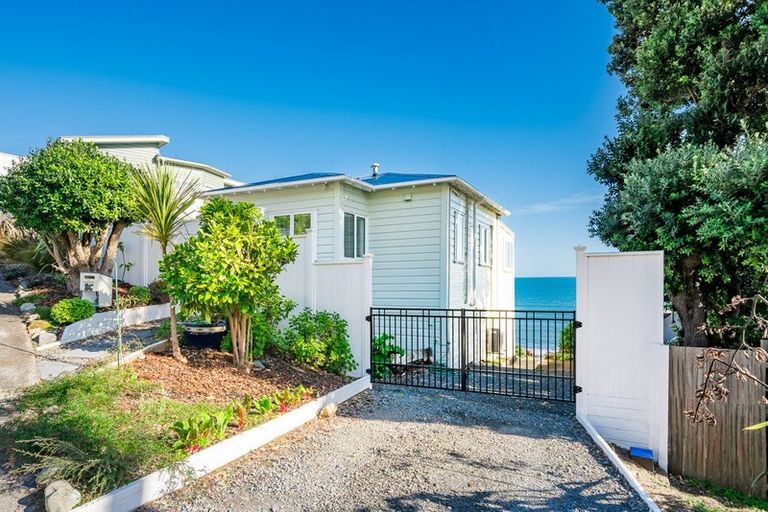 Photo of property in 86 Ames Street, Paekakariki, 5034