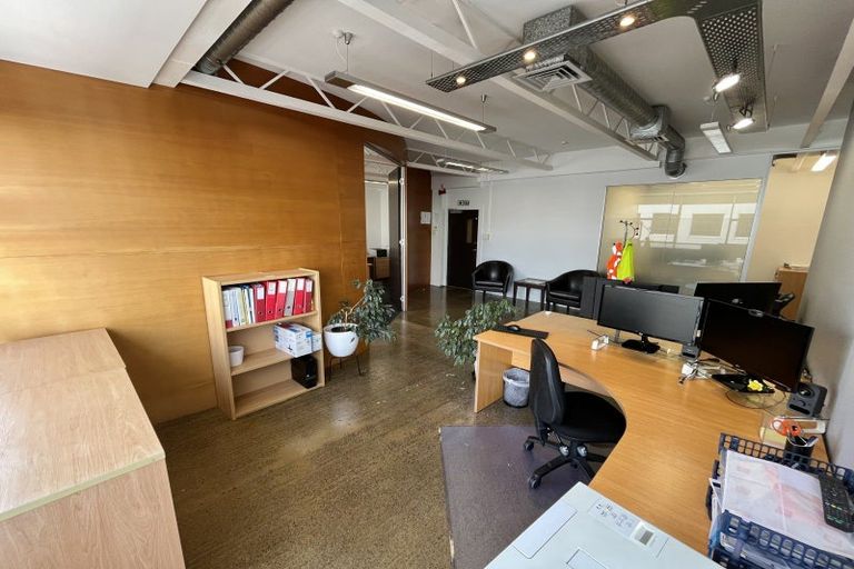 Photo of property in 1b/6 Kingdon Street, Newmarket, Auckland, 1023