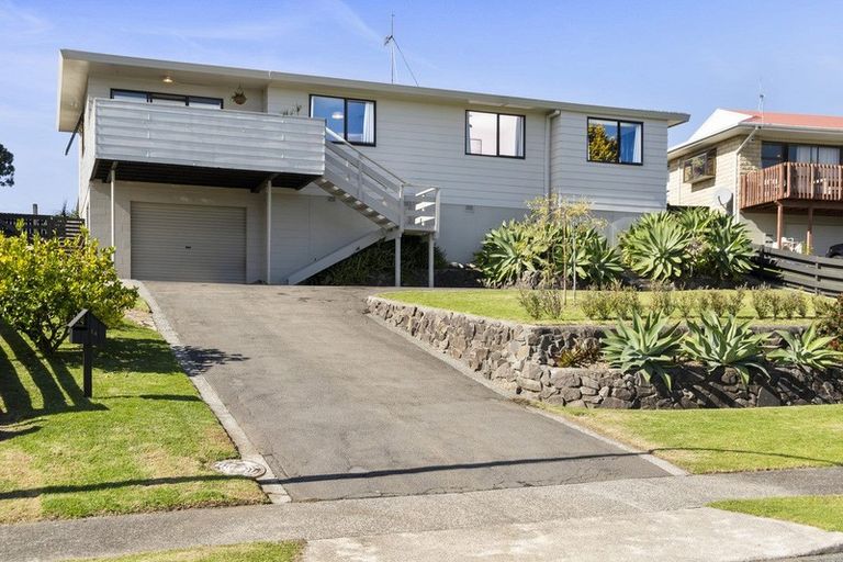 Photo of property in 14 Flinders Place, Welcome Bay, Tauranga, 3112