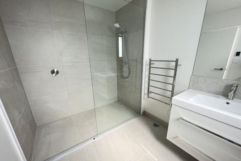 Photo of property in 35 Holystone Road, Whitby, Porirua, 5024