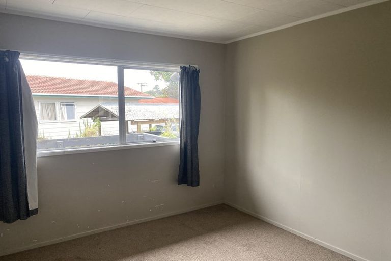 Photo of property in 82 Moire Road, Massey, Auckland, 0614