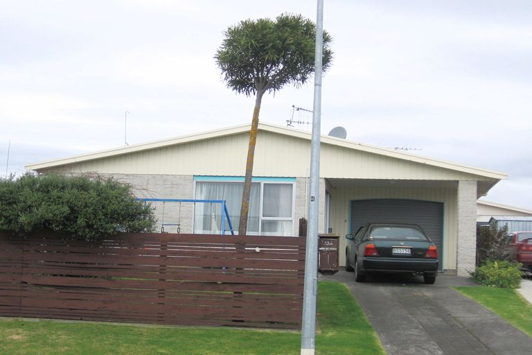 Photo of property in 13 Teoti Street, Paraparaumu Beach, Paraparaumu, 5032