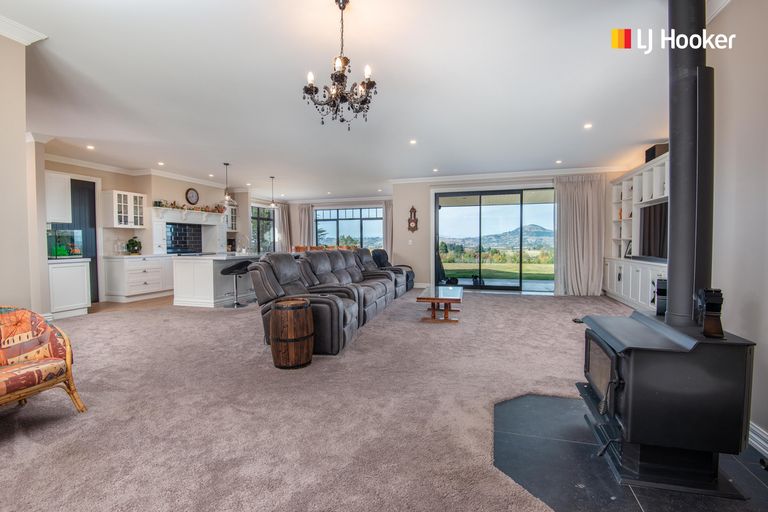 Photo of property in 60 Tirohanga Road, North Taieri, Mosgiel, 9092