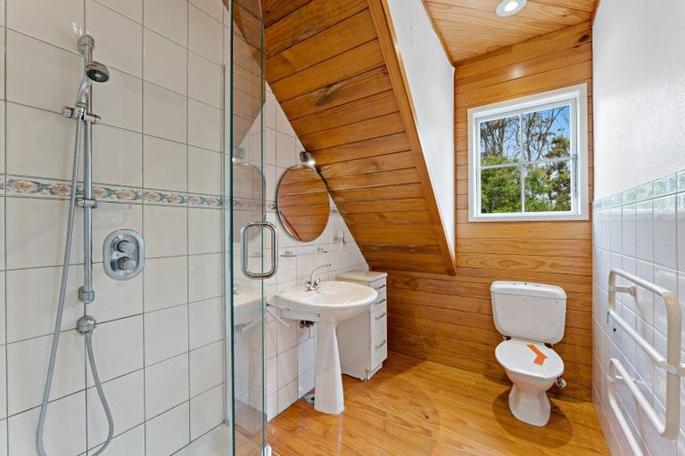 Photo of property in 69 Valley Road, Waimauku, 0881