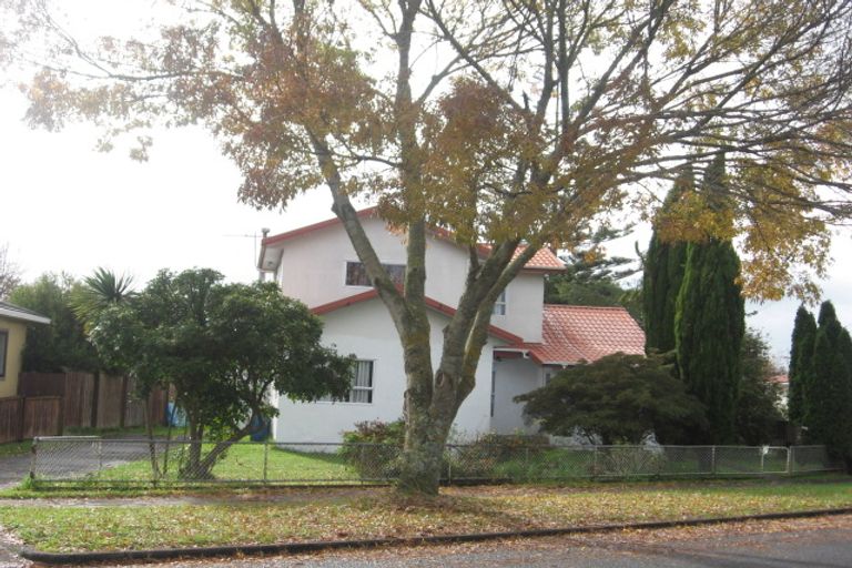 Photo of property in 17 Gibbs Road, Manurewa, Auckland, 2102