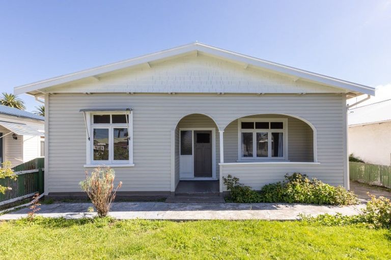 Photo of property in 42 Vigor Brown Street, Napier South, Napier, 4110