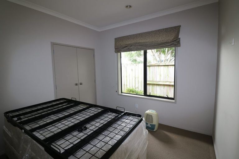 Photo of property in 8 Gibbston Close, Huntington, Hamilton, 3210