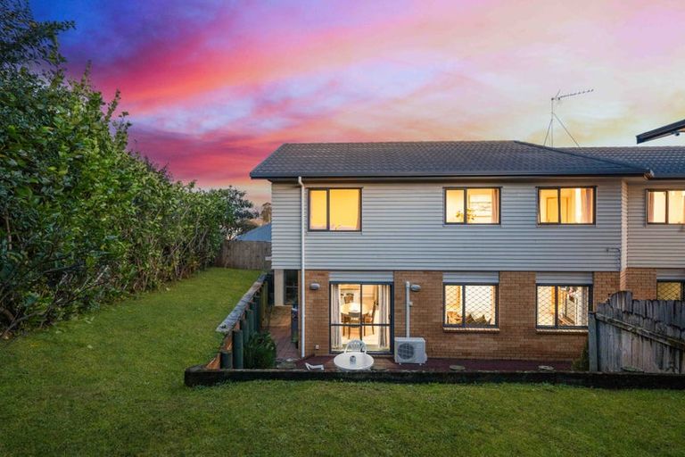 Photo of property in 22a Marvon Downs Avenue, Pakuranga Heights, Auckland, 2010