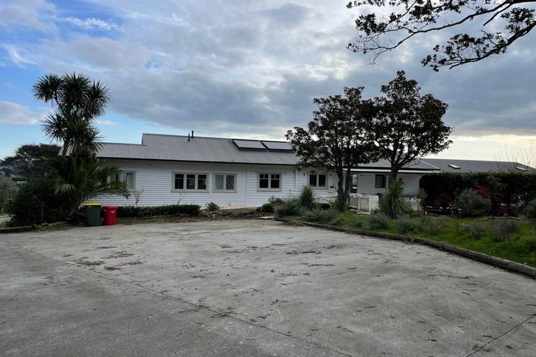 Photo of property in 283 Old North Road, Kumeu, 0892